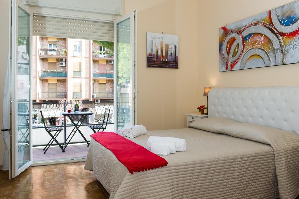 House Gregorio Apartment โรม ภายนอก รูปภาพ